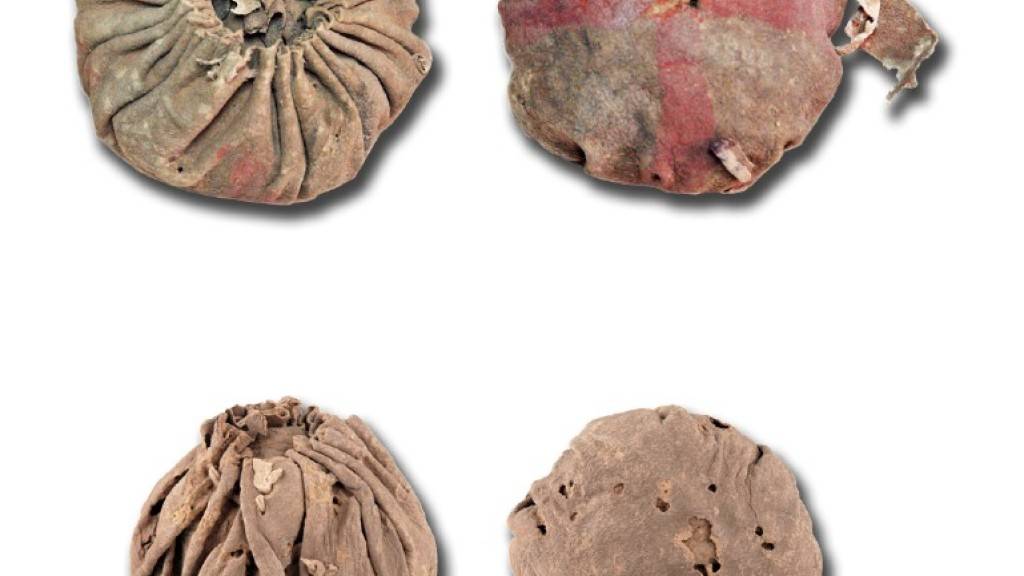 Die gefundenen Lederbälle mit Durchmessern zwischen 7,4 und 9,2 Zentimetern sind die ältesten Eurasien. (Ausschnitt)