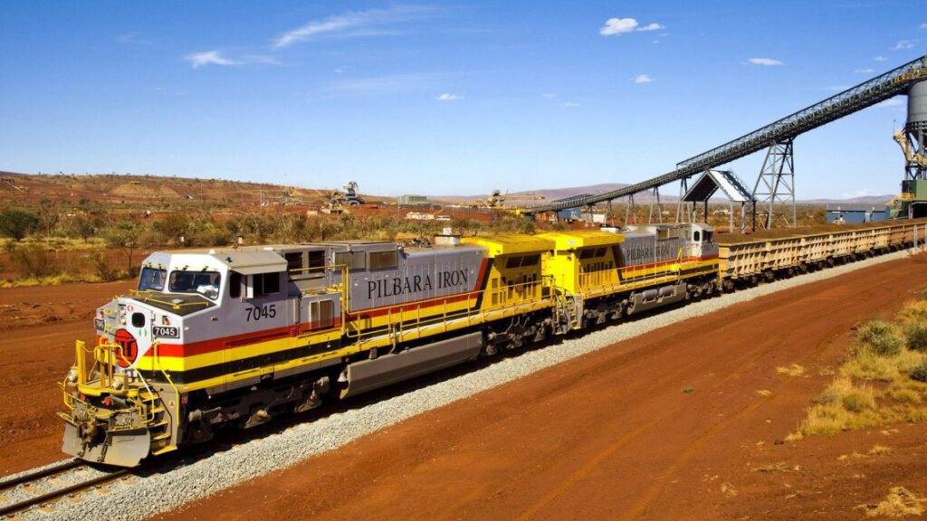 Der Bergbaukonzern Rio Tinto rechnet beim Abbau von Eisenerz im australischen Pilbara mit geringeren Fördermengen. In den neu in Betrieb genommenen Minen fehlen Arbeitskräfte.(Archivbild)