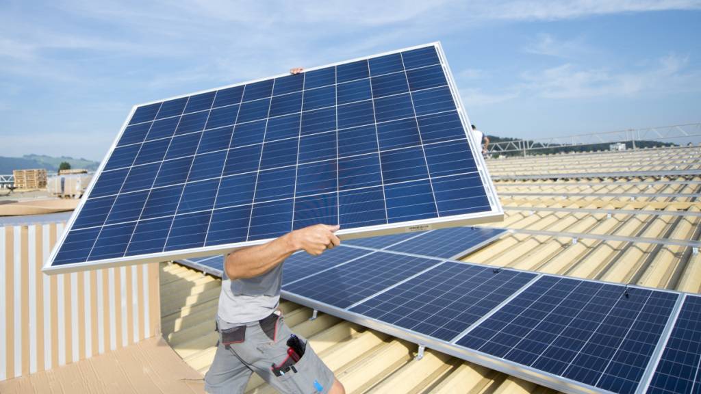 CKW fordern für Solarstrom marktgerechte Preise