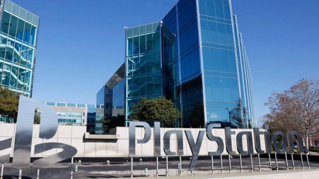 Der japanische Sony-Konzern hat in ihrem Geschäftsjahr 2024/25 von einem gut laufenden Geschäft mit der Playstation profitiert. (Archivbild)