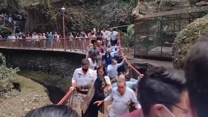 Hängebrücke in Mexiko eingestürzt – Bürgermeister unter 14 Verletzten