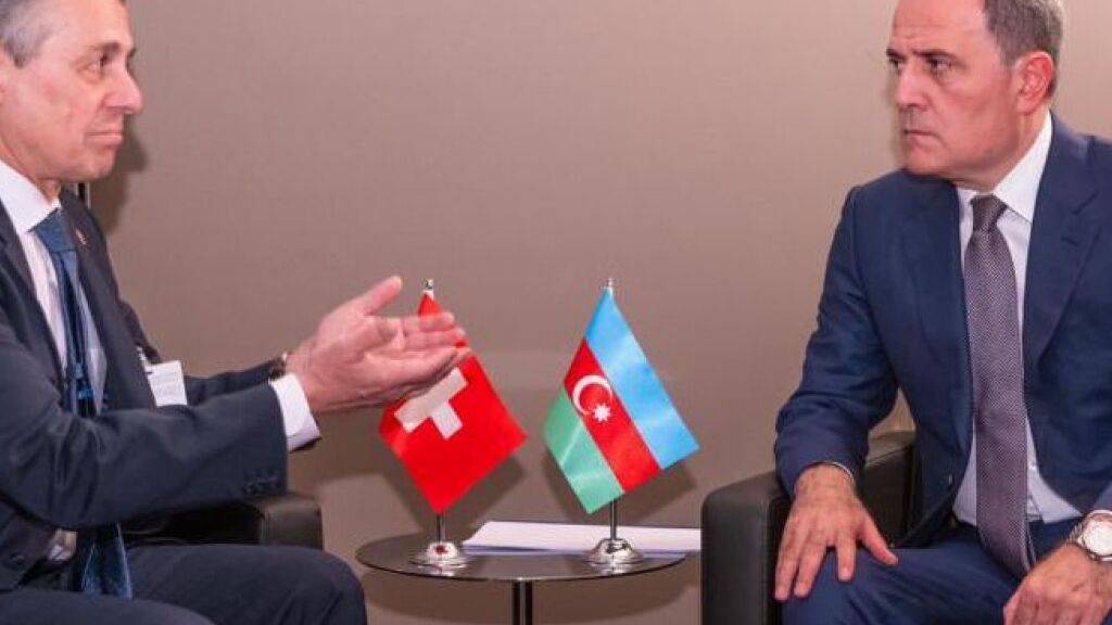 Die Schweiz als gesuchte Gesprächspartnerin: Aussenminister Ignazio Cassis (links) mit seinem aserbaidschanischen Amtskollegen Bayramov Jeyhun in New York.