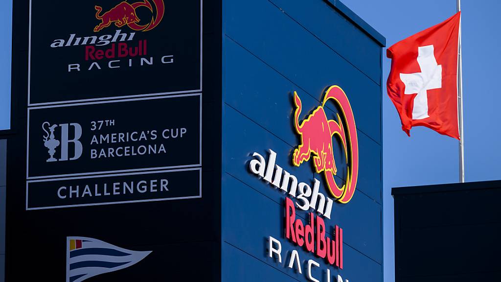 Ein neues Zuhause für die Schweizer Spitzensegler: In Barcelona möchte Alinghi ein drittes Mal den America's Cup gewinnen