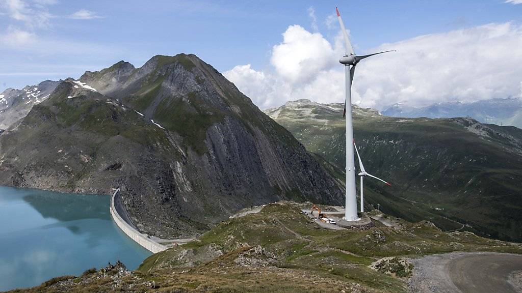 Wind, Wasser, Sonne: Anlagen zur Gewinnung erneuerbare Energien könnten dereinst Schweizer AKW ersetzen. (Archivbild)