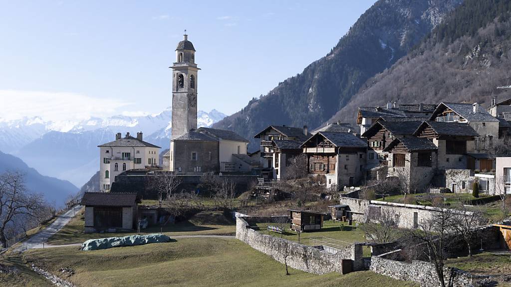 So ein Bergdorf ist etwas Schönes, es ist aber auch mit vielen Problemen konfrontiert: Blick auf Soglio GR. (Archivbild)