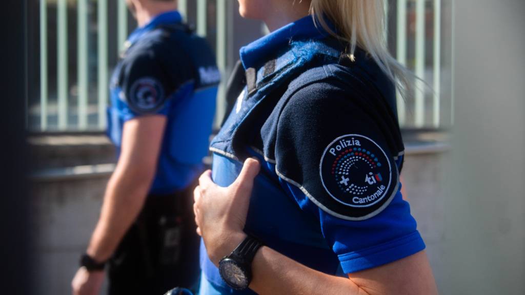 Im Tessin ist ein in der Region Bellinzona tätiger Lehrer wegen Verdachts auf sexuellen Missbrauch Minderjähriger verhaftet worden. (Symbolbild)