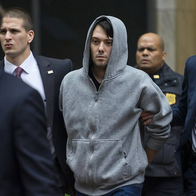 Pharma-Chef Shkreli nach Festnahme zurückgetreten