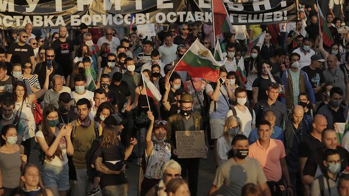 Erneut demonstrieren Tausende in Sofia gegen die Regierung