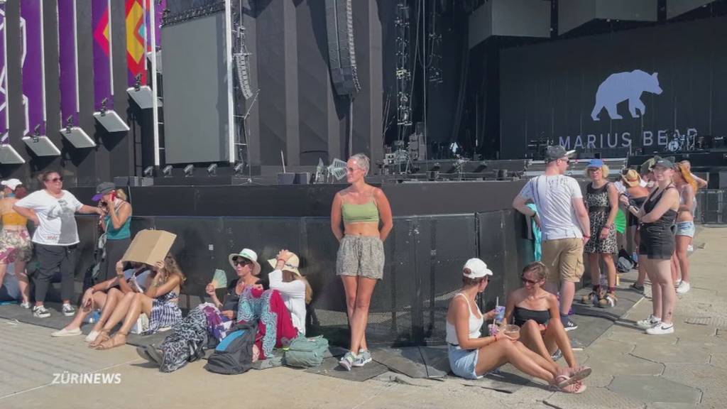 Zürich schwitzt: Hitzewelle überrollt Openair-Besucherinnen