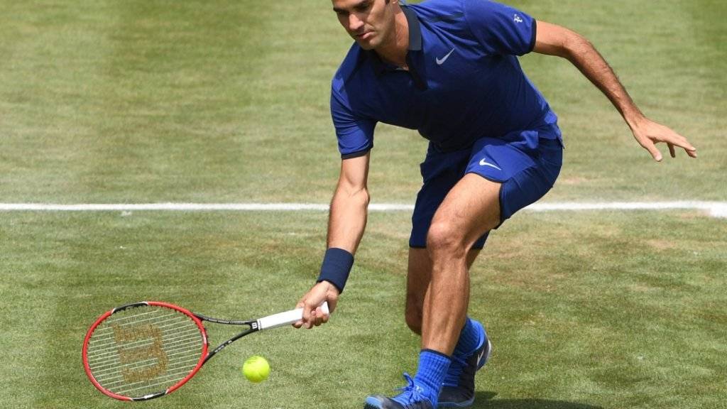 Stilsicherer Auftritt: Roger Federer steht beim Rasenturnier in Stuttgart im Halbfinal