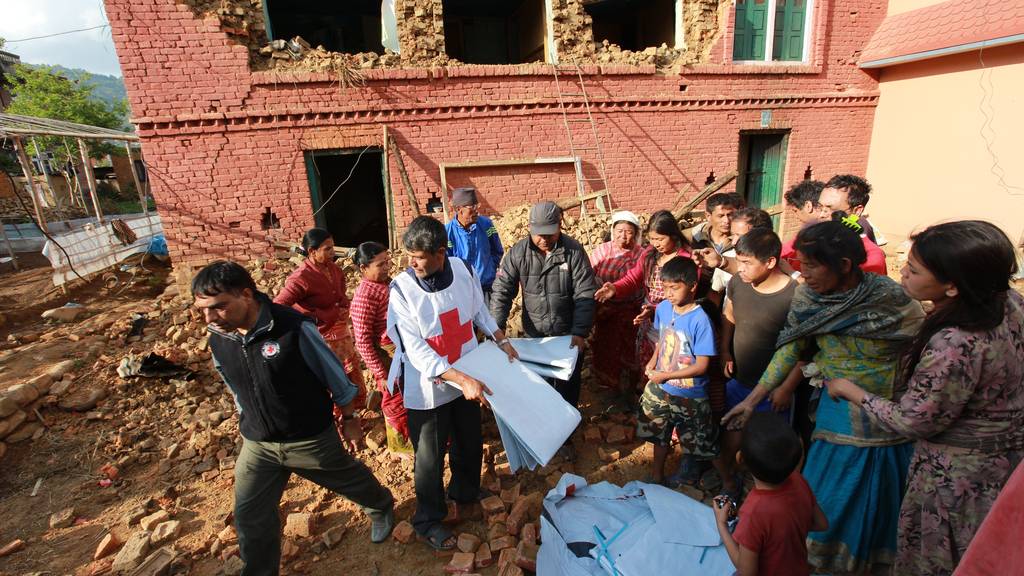 Glückskette: 11 Mio für Erdbebenopfer in Nepal