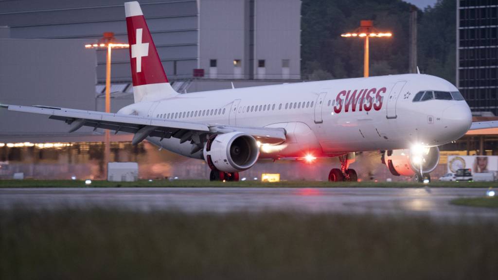 Das Flugprogramm der Swiss ist vom Streik bei der Lufthansa nicht betroffen. Die Schweizer Airline setzt aber auf Flügen nach Frankfurt grössere Maschinen ein.(Archivbild)