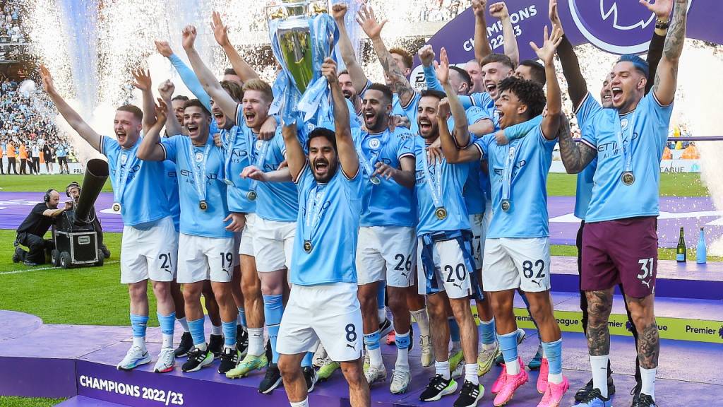 Geht die Trophäe der Premier League im kommenden Frühjahr zum vierten Mal in Folge an Manchester City?