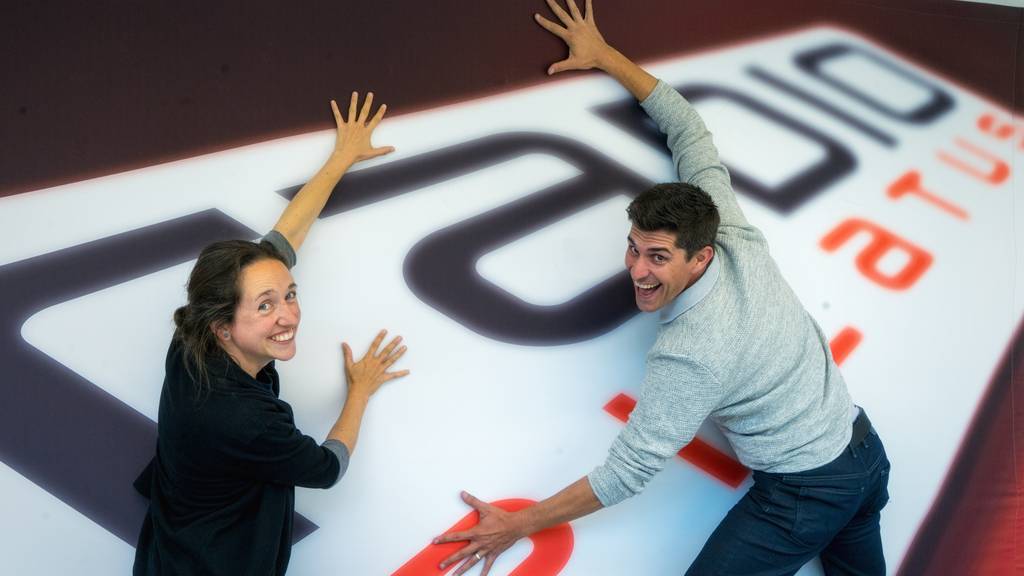 Franco Marvulli bei Carla Keller im Radio Pilatus Studio: «Komm, wir spielen Eidechse an der Wand».