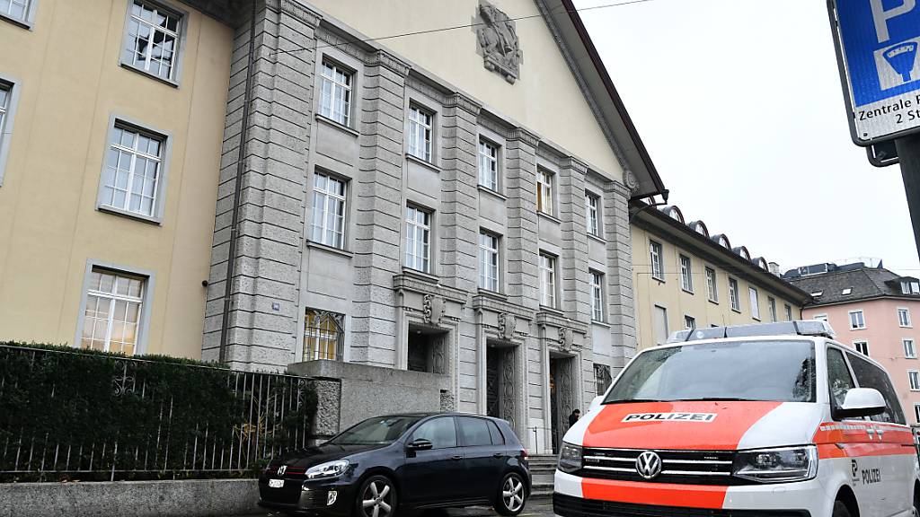 «Reichsbürger» sind der Ansicht, dass es sich beim Staat um eine Firma handelt. Im Kanton Zürich sorgt diese staatsablehnende Gruppierung bereits für einigen Zusatzaufwand. (Symbolbild)