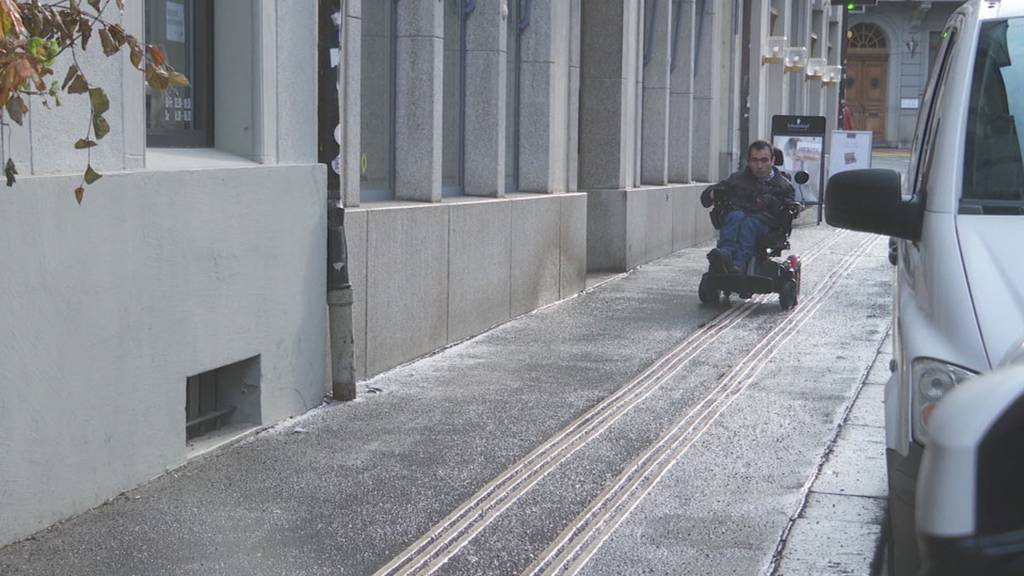 Stadt St.Gallen ist nicht barrierefrei – Stadtrundgang mit Rollstuhlfahrer