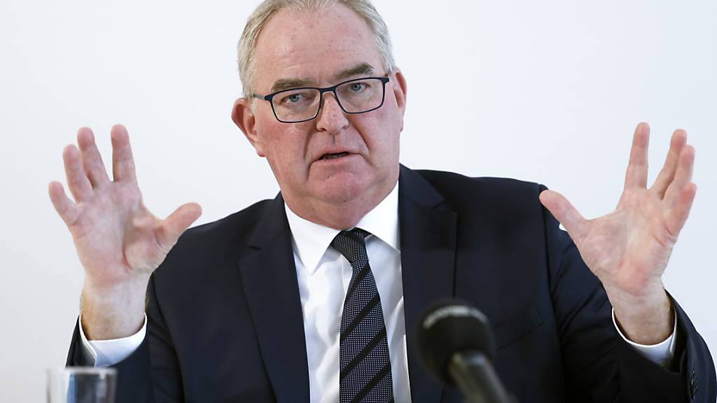 Economiesuisse-Präsident Christoph Mäder plädiert für eine bessere Nutzung des inländischen Arbeitskräfte-Potenzials. (Archivbild)