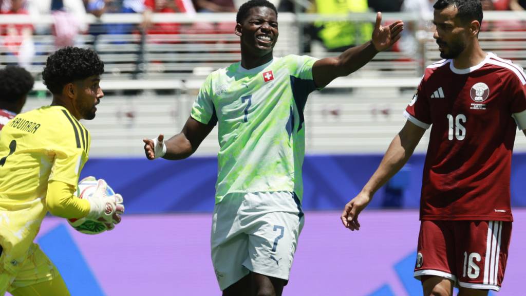 Breel Embolo ist am Samstag der einzige Schweizer Torschütze: Trotz mehr als genügend Chancen kommt das Team von Murat Yakin gegen Katar nicht über ein 1:1 hinaus