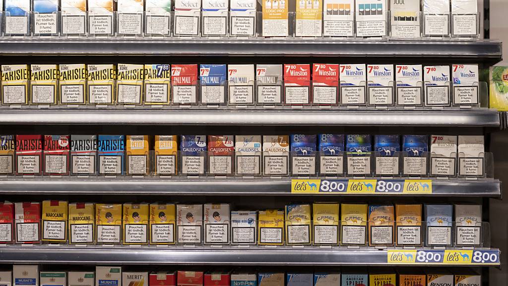 Der Nationalrat will die Werbung für Tabakprodukte einschränken - jedoch nicht so stark wie der Ständerat. (Themenbild)