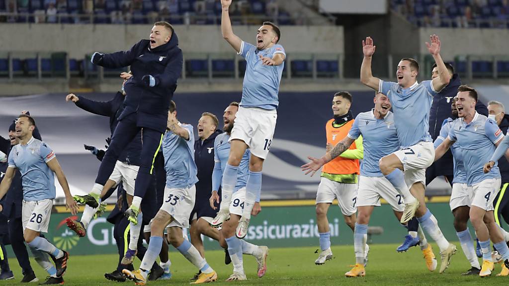 Grosse Freude herrscht nach dem Derbysieg bei den Spielern von Lazio