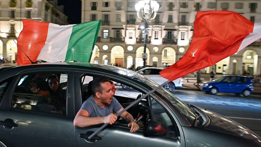 Italian fans celebrate their win after the UEFA EURO 2020 quarter final match between Belgium and Italy; in Turin, Italy, 03 July 2021.