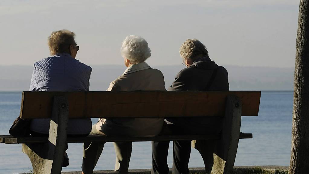 Rentenalter 65 für Frauen? Der Nationalrat debattiert ...