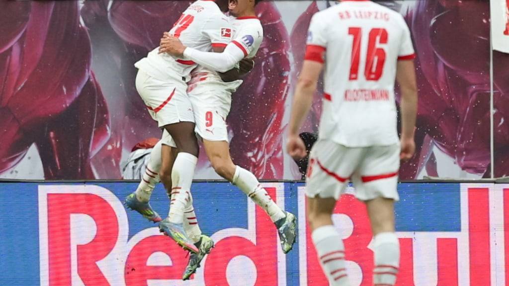 Leipzigs Yussuf Poulsen jubelt über den späten Ausgleich, der die frühzeitige Meisterparty von Bayern München verhindert