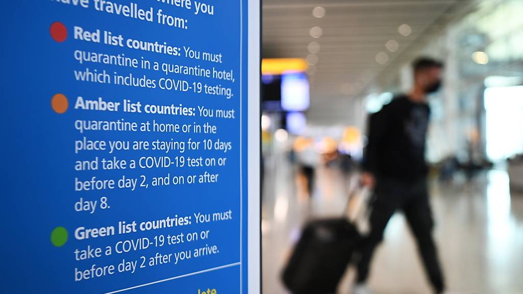 Der Chef des Londoner Flughafens Heathrow will Reiselockerungen für vollständige Geimpfte aus den USA und Europa. (Archivbild)