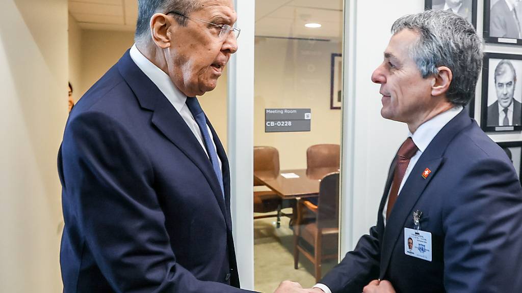 Der russische Aussenminister Sergej Lawrow bei einem Treffen mit Aussenminister Ignazio Cassis im Januar in New York. (Archivbild)