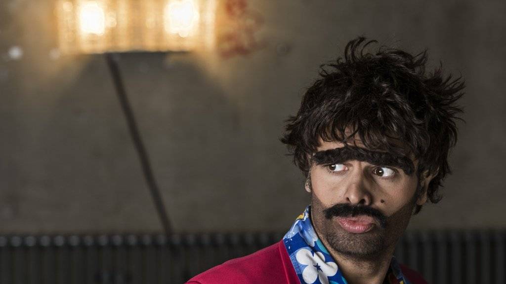 Der türkisch-schweizerische Komiker und Performer Semih Yavsaner alias Müslüm schielt auf einen Swiss Music Award (Archiv).