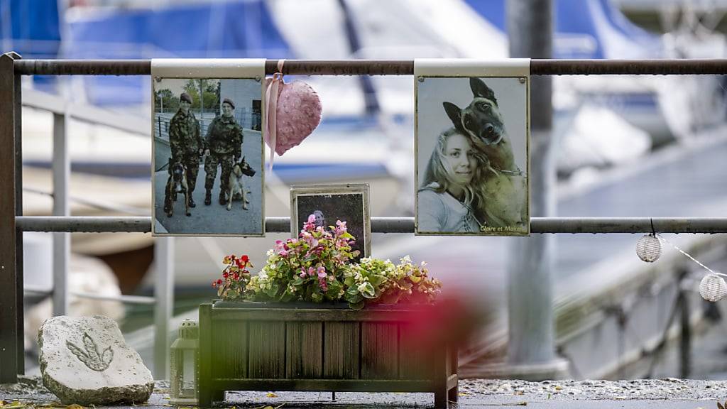 Sechs Jahre nach der Tragödie erinnern Blumen und Fotos an das Drama, bei dem zwei Frauen im Hafen von La Neuveville (BE) ums Leben kamen.