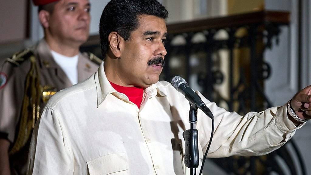 Venezuelas Präsident Nicolas Maduro muss eine aussenpolitische Niederlage einstecken: Der Wirtschaftsverbund Mercosur suspendiert die Mitgliedschaft des Landes wegen nicht eingehaltener Normen. (Archivbild)
