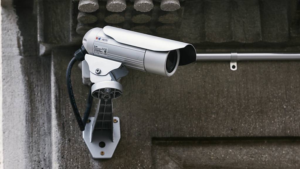 Die Luzerner Stadtregierung zieht ein Verbot von biometrischer Gesichtserkennung in der öffentlichen Videoüberwachung in Erwägung.