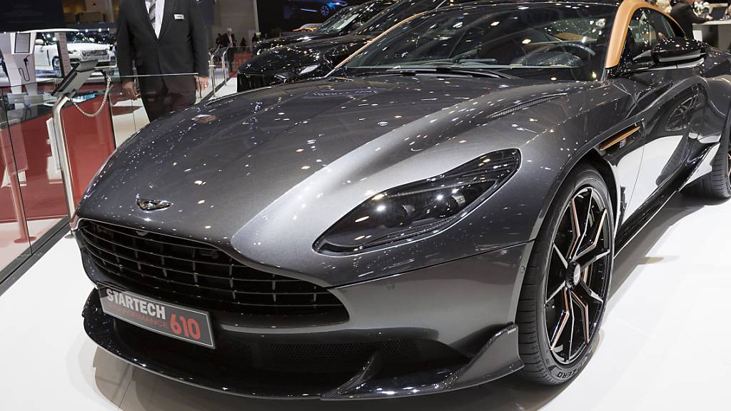 Der britische Sportwagenhersteller Aston Martin, der dank zahlreichen James-Bond-Filmen an Bekanntheit gewann, hat 2020 einen hohen Verlust eingefahren. Neue Modelle sollen die Marke wieder auf Kurs bringen.(Archivbild)