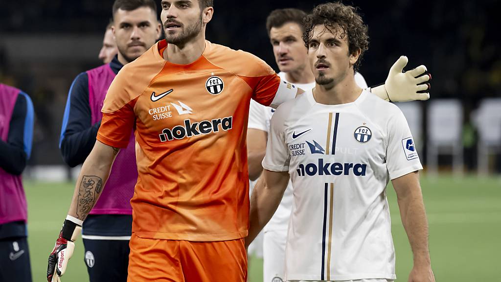 Die FCZler Yanick Brecher und Lindrit Kamberi konnten mit dem Punkt in Bern gut leben