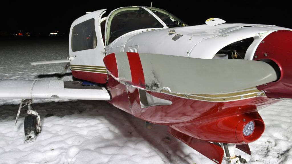 Am Sonntag kollidierten im Luftraum über dem Kanton Luzern zwei Kleinflugzeuge miteinander. Diese mussten in Emmen notlanden.