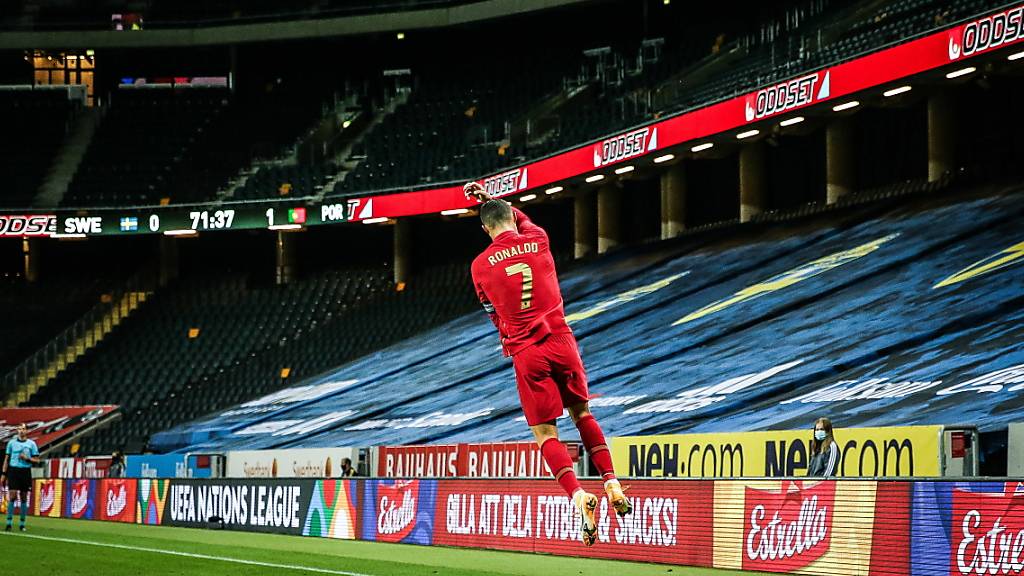 Cristiano Ronaldo überzeugt auch vor leeren Rängen. Gegen Schweden bejubelt er seinen 100. Treffer im Trikot des portugiesischen Nationalteams