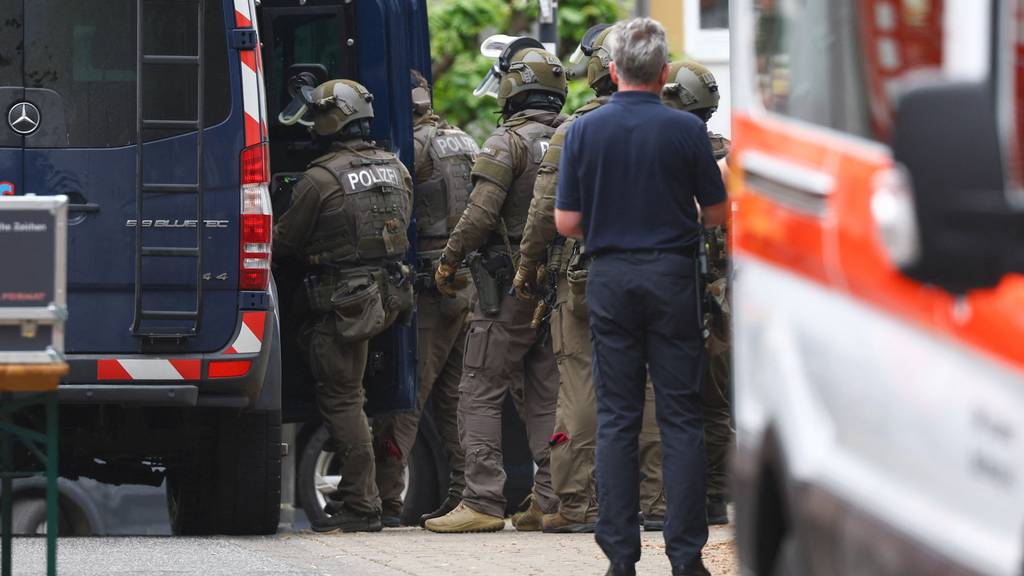 Geiselnahme in deutscher Bank löst Grosseinsatz der Polizei aus