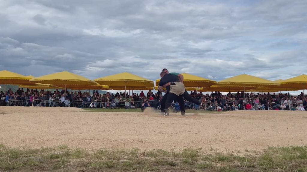 Schwingauftakt: Zwei Aargauer stehen am Solothurner Kantonalen Schwingfest im Schlussgang