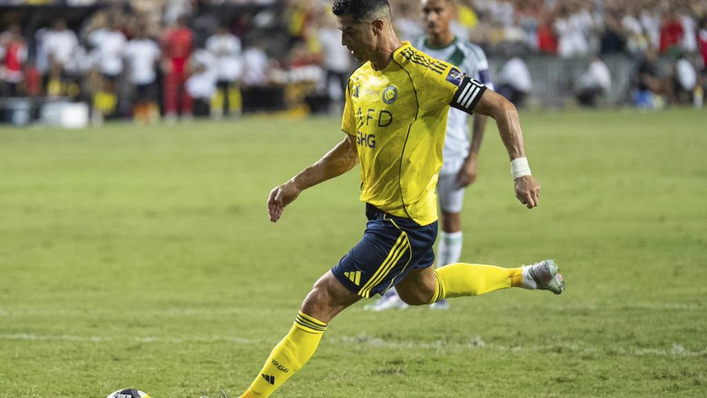 Cristian Ronaldo trifft vom Penaltypunkt