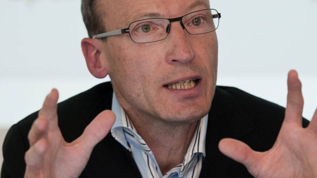 Matthias Kamber, Direktor Antidoping Schweiz, spricht zu den Medienleuten (Archivbild)