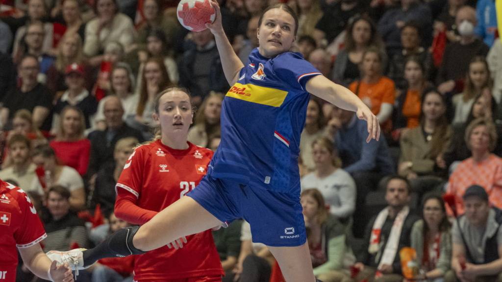 Ein bisschen zu stark für die Schweizerinnen: Niederlandes Handballerinnen mit Merel Freriks