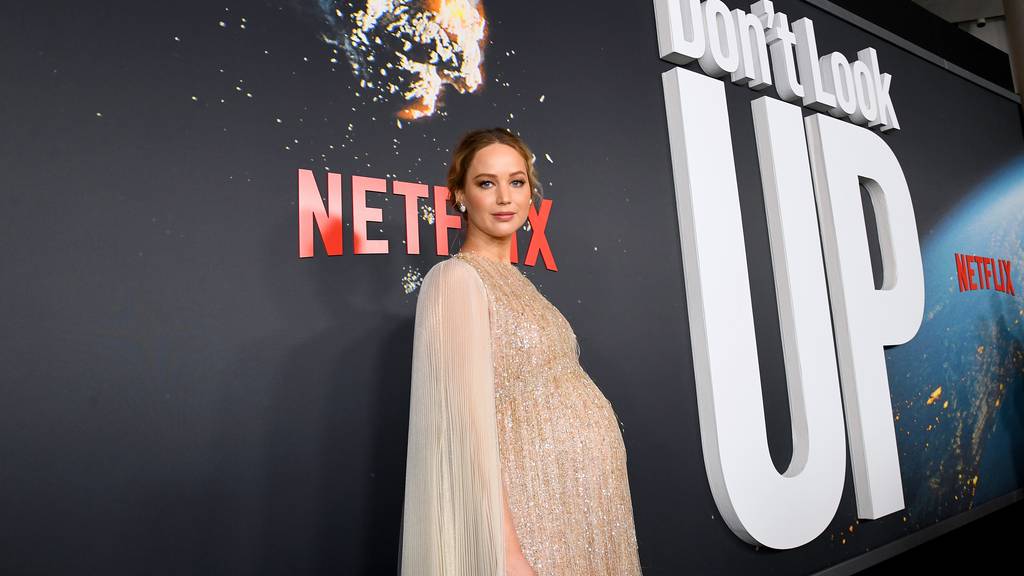 Hollywood-Star Jennifer Lawrence zeigt sich mit Babybauch