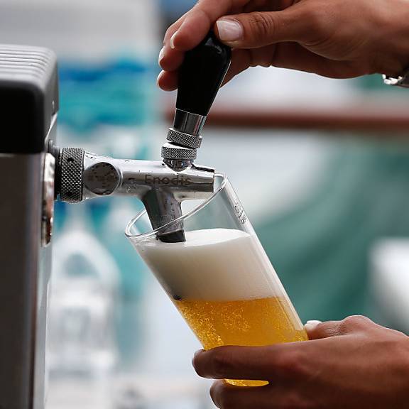 Wegen Corona bringen die Ostschweizer Brauereien ihr Bier nicht weg