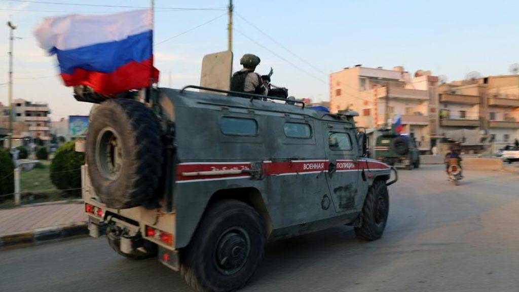 Die russische Militärpolizei patroulliert im Norden Syriens -  künftig soll es auch gemeinsame Patroullien mit türkischen Kräften geben. (Archiv)