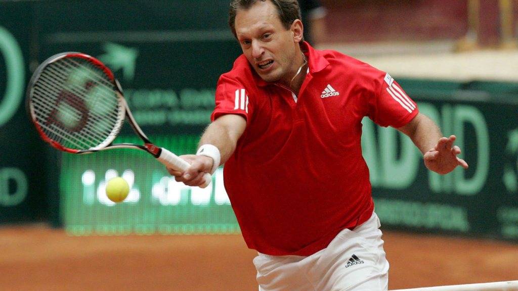 Der frühere Schweizer Tennisprofi Yves Allegro muss sich seit Montagmorgen in Siders VS vor Gericht verantworten. Er ist der Vergewaltigung und/oder der sexuellen Nötung angeklagt. (Archivbild)