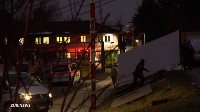 Grosser Polizeieinsatz beim Asylheim Steinhausen