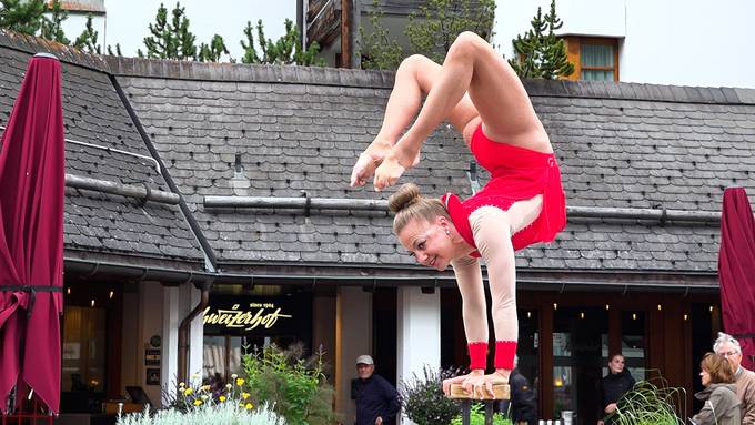 Die Handstand-Artistin: Zwischen Ehrgeiz und Körpergefühl