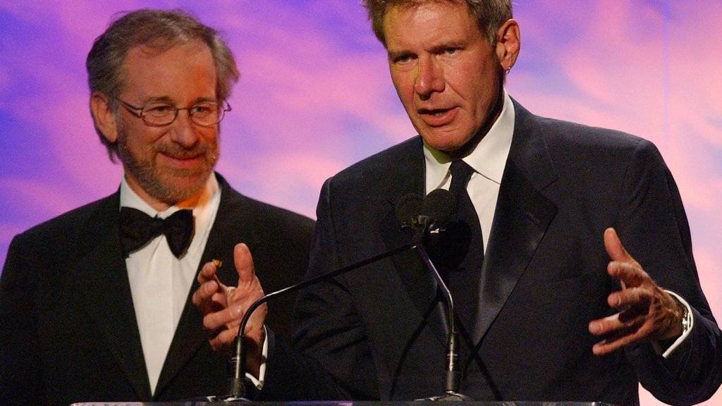 Steven Spielberg (l) wird Harrison Ford (r) auch in «Indiana Jones 5» lebend davonkommen lassen. (Archivbild)