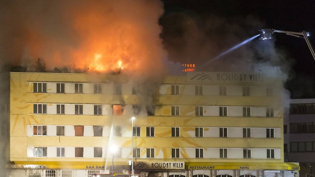 15 Millionen Franken Sacchschaden: der Brand des Posthotels in Arosa war der zweitgrösste in der 100-jährigen Geschichte der Bündner Gebäudeversicherung.